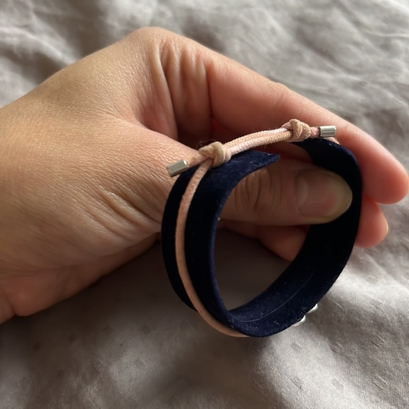 SWAROVSKI PINK CORD CRYSTAL HEART CHARM BRACELET - Picture 6 of 6